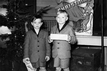When Santa Came to the Factory, Black Country Echoes