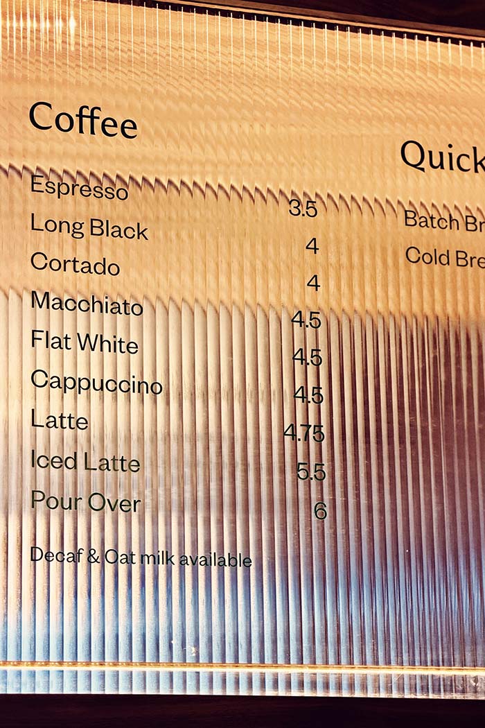 London Café Design by 3Stories